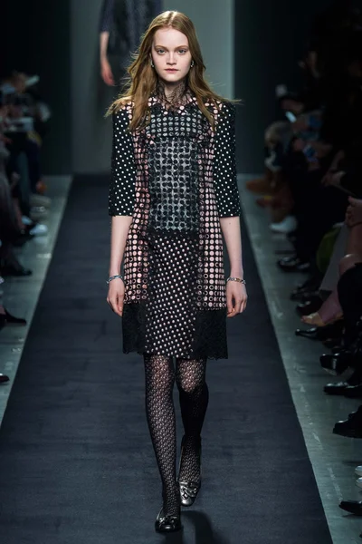 Look 37